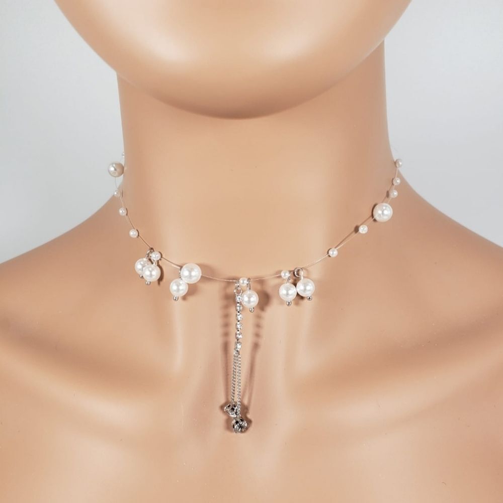 Brand New Rhinestone Diamond Style With Pearl Necklace